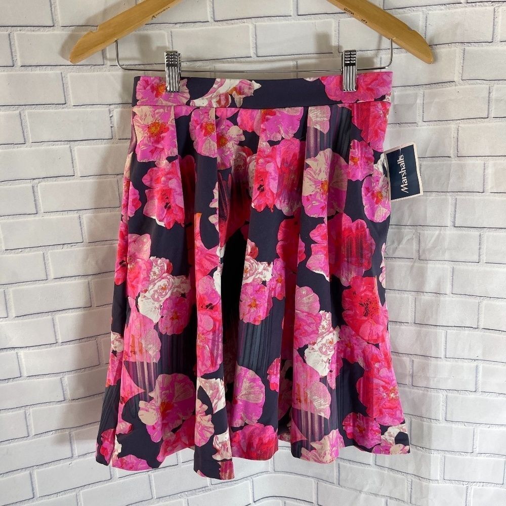 Cynthia‎ Rowley NWT Black/Pink Scuba Pleated Skirt
